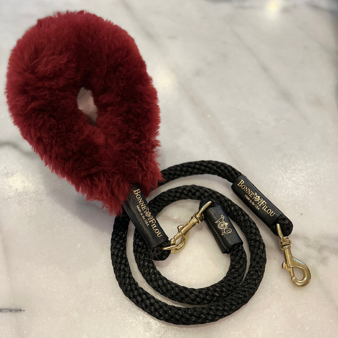 Bundle Shearling Fur Grip + Seilleine für Hunde 