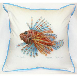 Betsy Drake HJ093 Lion Fish Guest Towel Throw Pillow- 18 x 18 in.