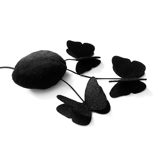 MARIPOSAS Juguete de peluche negro para gatos con cordel largo de goma de Saveplace® 