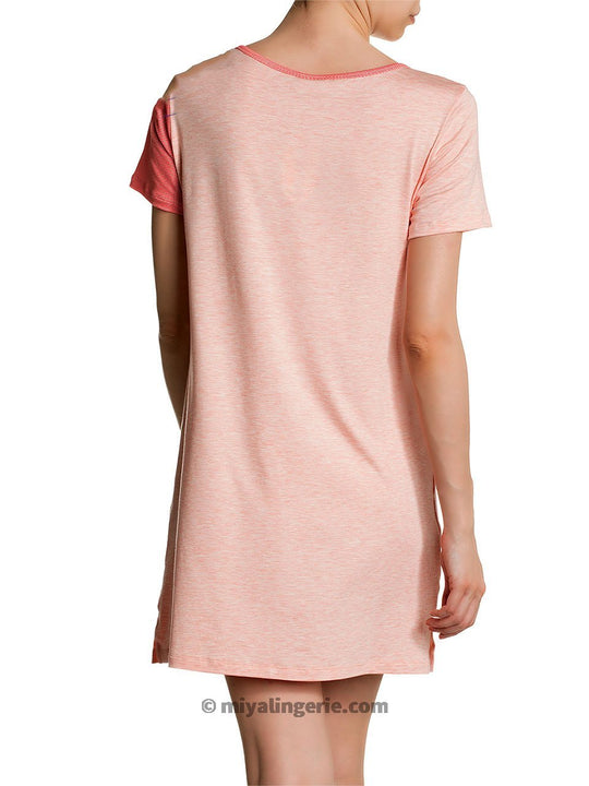 Vestido camiseta midi rosado