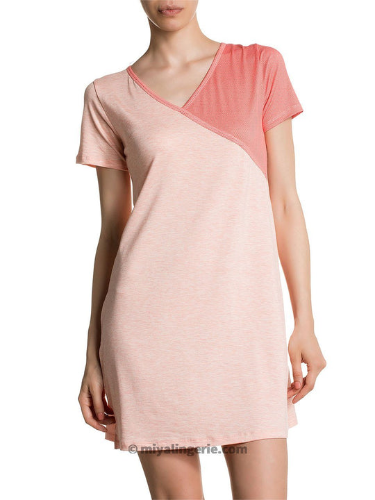 Vestido camiseta midi rosado