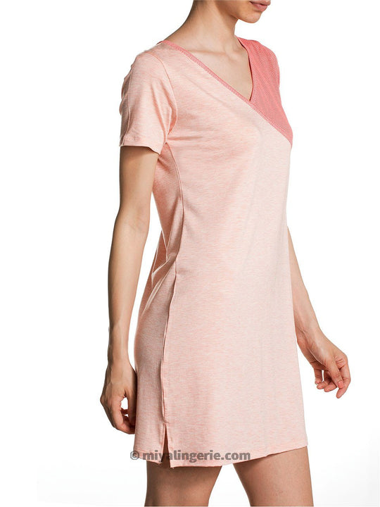 Vestido camiseta midi rosado